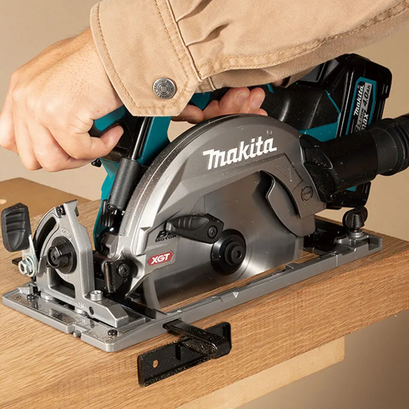 Makita HS012G rechargeable circular saw