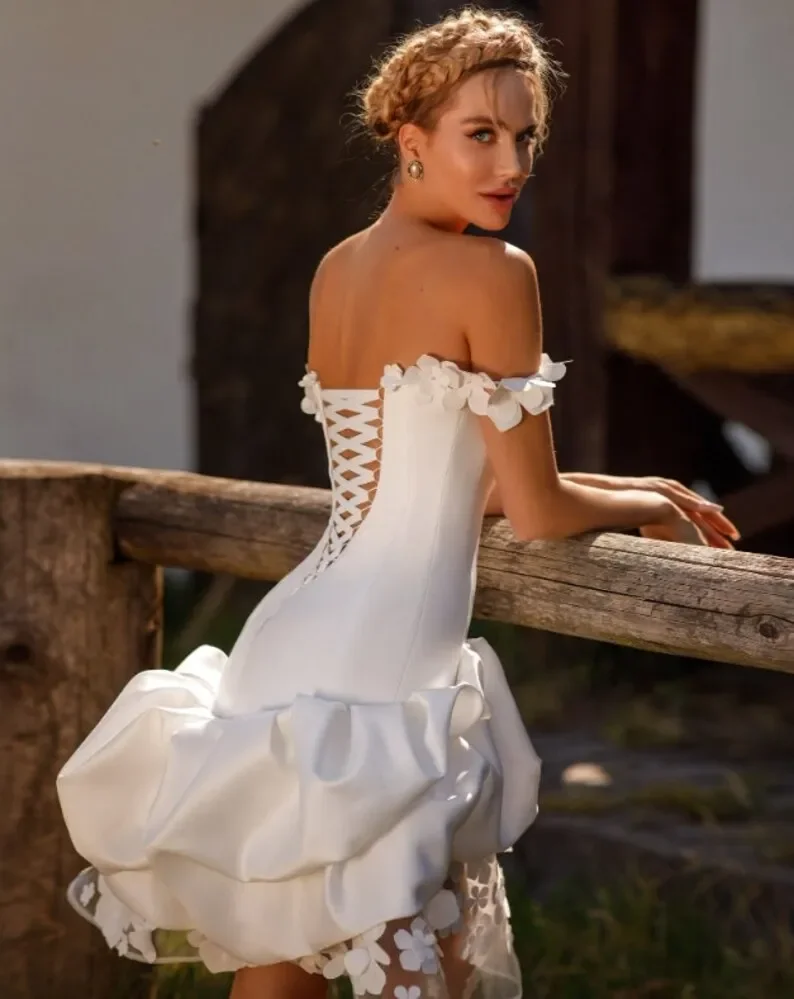 Customize Off Shoulder Beach Short Wedding Dress Mini Length Pretty Sexy Floral Country Bridal Gowns Lace Up Back