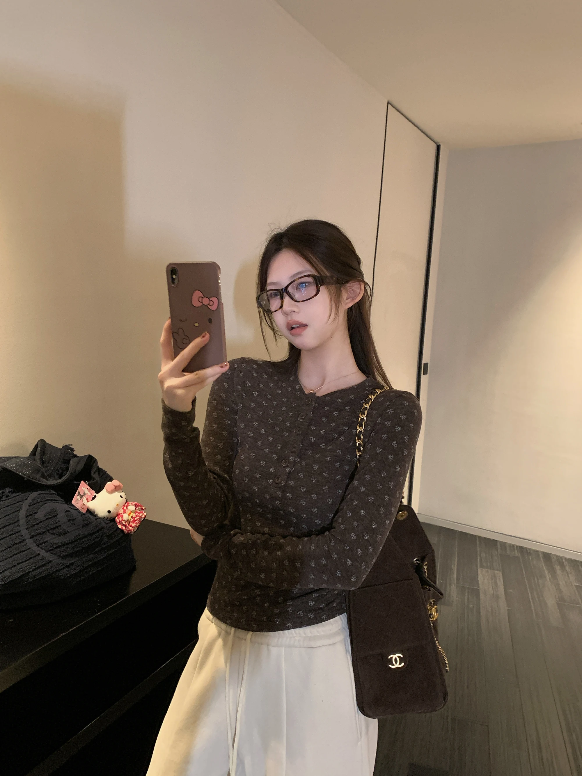 

Long Sve T-irt Women's Spring Korean Sle Inner Wear Flutton up Henry Collar Wooden Sweet Tea Casual Daily Top