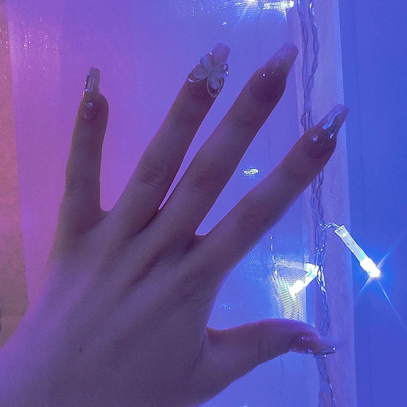 24 pçs/caixa unhas falsas imprensa em reutilizáveis com projetos conjunto francês artificial aurora diamante falso tipsy stick-on unhas dicas arte