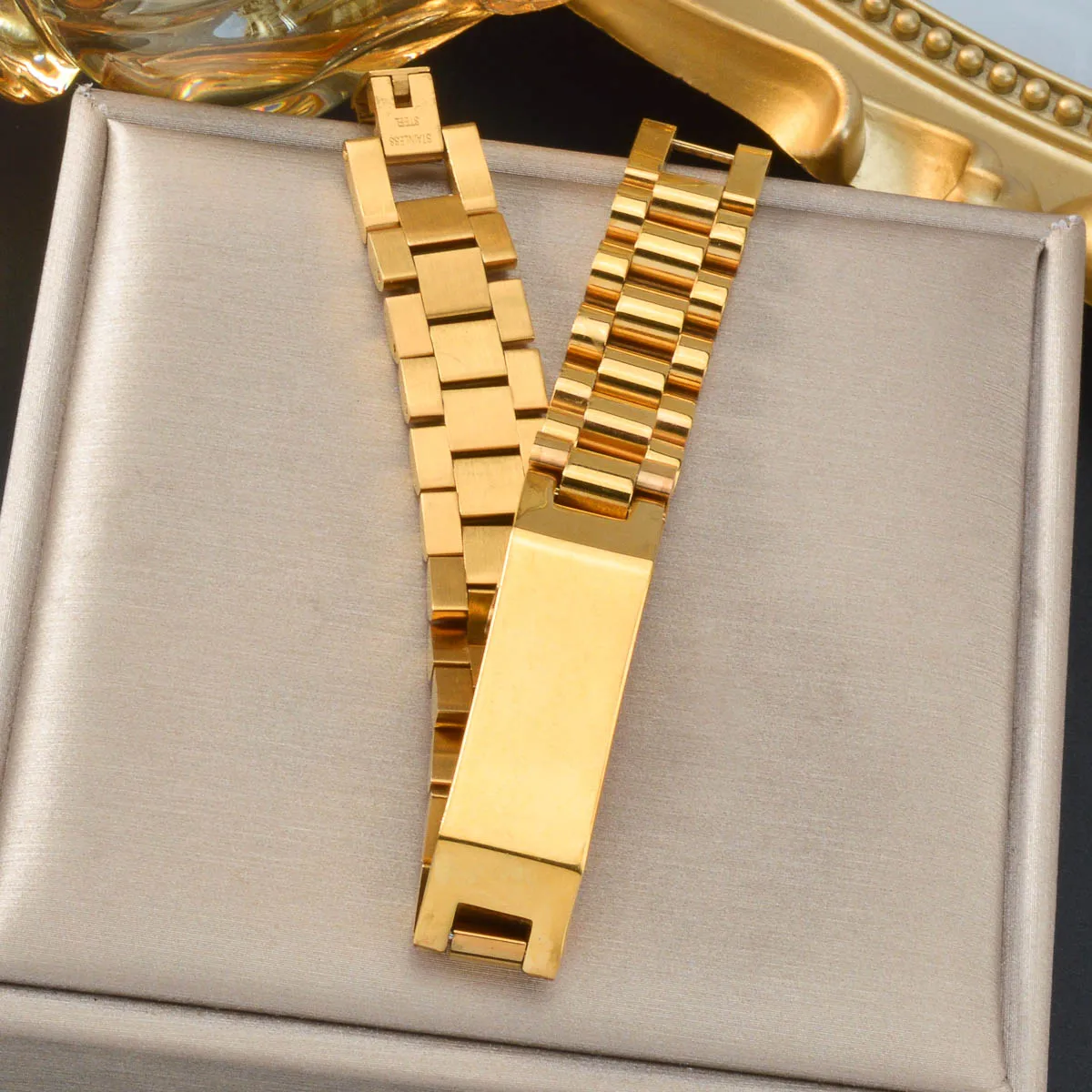 

Stainless Steel Gold Plated Bangle Women Minimalist Classic Daily Wear Luxury Bracelet Office Date Jewelry Birthday Anniversary