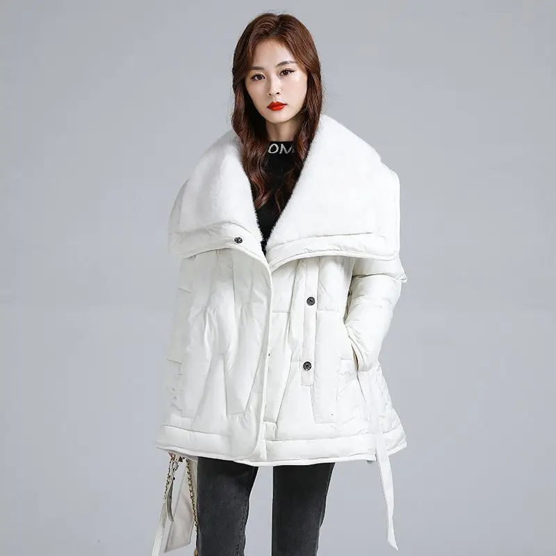 2023 New Black Large Polo Collar Lamb Wool Cotton Dress Women's Korean Version Winter Temperament Strap Waist Wrap Coat Women