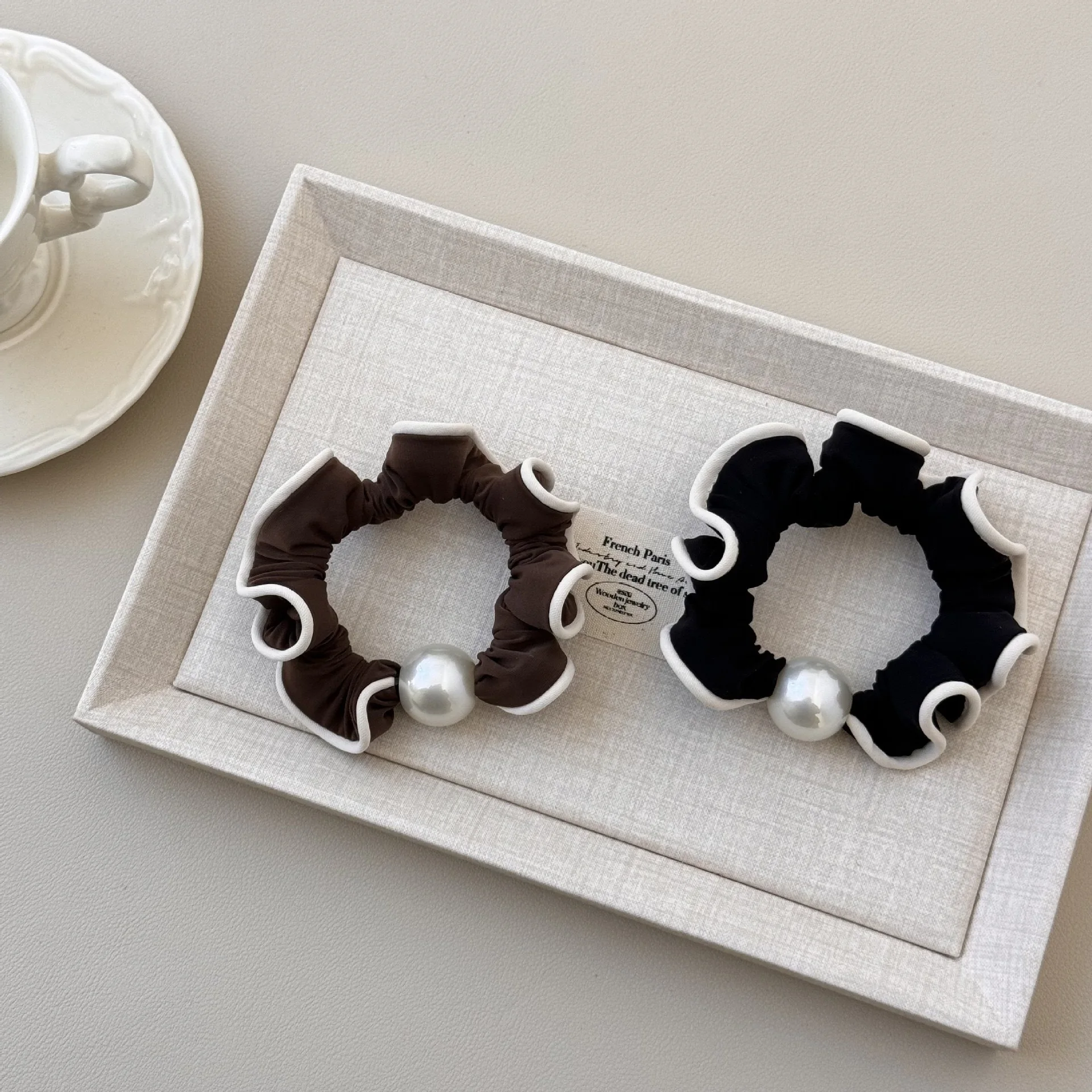 1 قطعة الفرنسية شيك اللؤلؤ الأبيض حافة القوس الدائري الشعر التعادل أنيقة تنوعا كعكة مرونة عالية الشعر الدائري خوذة الوصول إلى الشعر