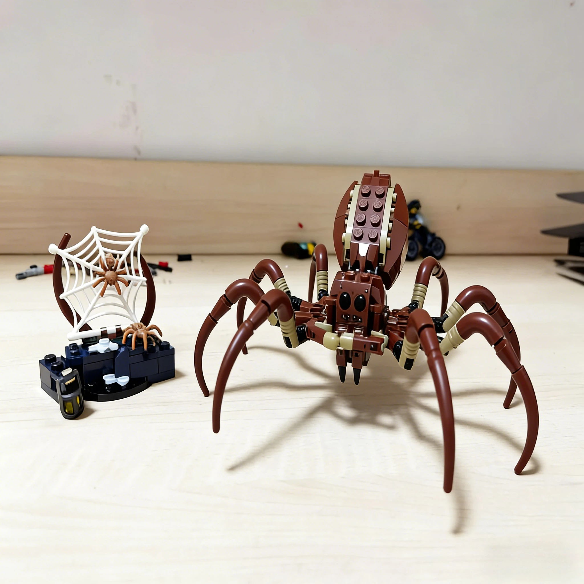 Brown Small Spiders Model 76434 Building Blocks Sets Suitable for Birthday Gifts Compatible with Legoed Particles ，195pcs.