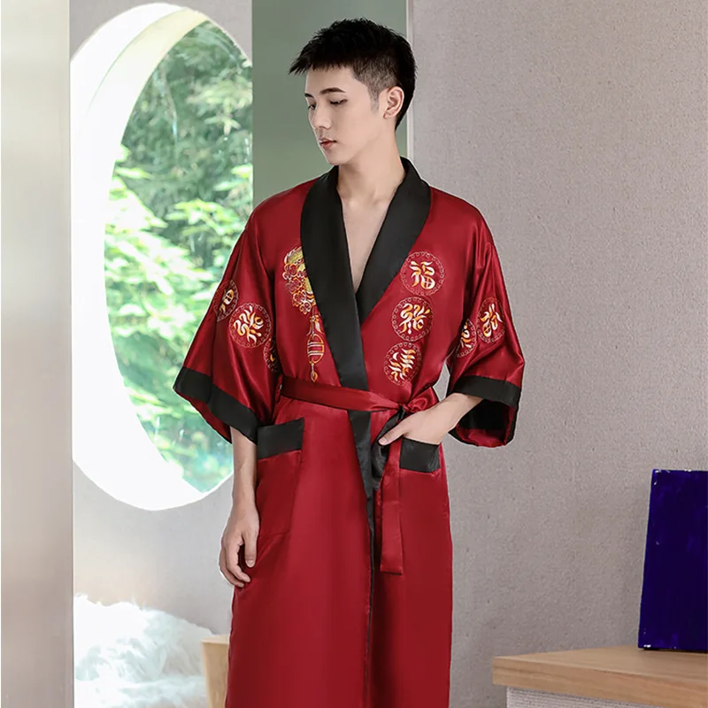 Chinese Style Embroidered Dragon Men Robe Kimono Bathrobe Gown Half Sleeve Satin Sleepwear Nightwear Loose Home Wear with Pocket