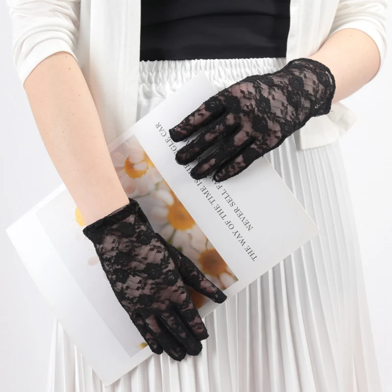 Women Lace Short Tulle Black Summer Uv-proof Driving Gloves Female Thin Fishnet Mesh Gloves Fashion Full Finger Mittens