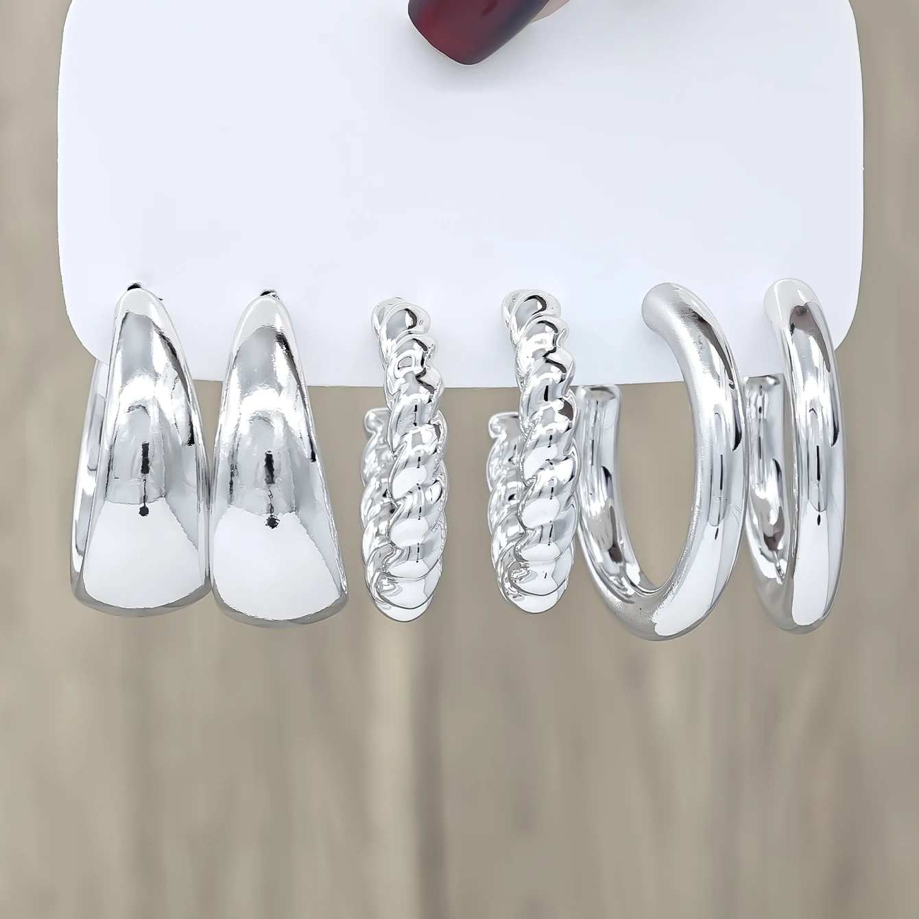 European and American cross-border new fashionable and simple women\'s earrings creative personality C-shaped CCB water droplet