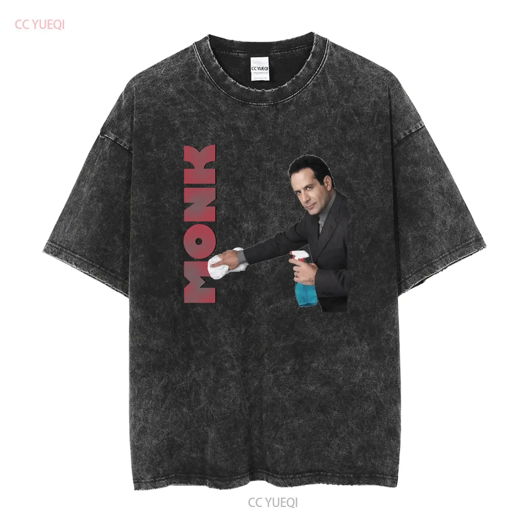 تي شيرت Monk Clean Up للرجال مرخص للبرنامج التلفزيوني الكلاسيكي Adrian White عتيق مغسول ملابس الشارع رسومات أنيقة ممتدة قليلاً #2