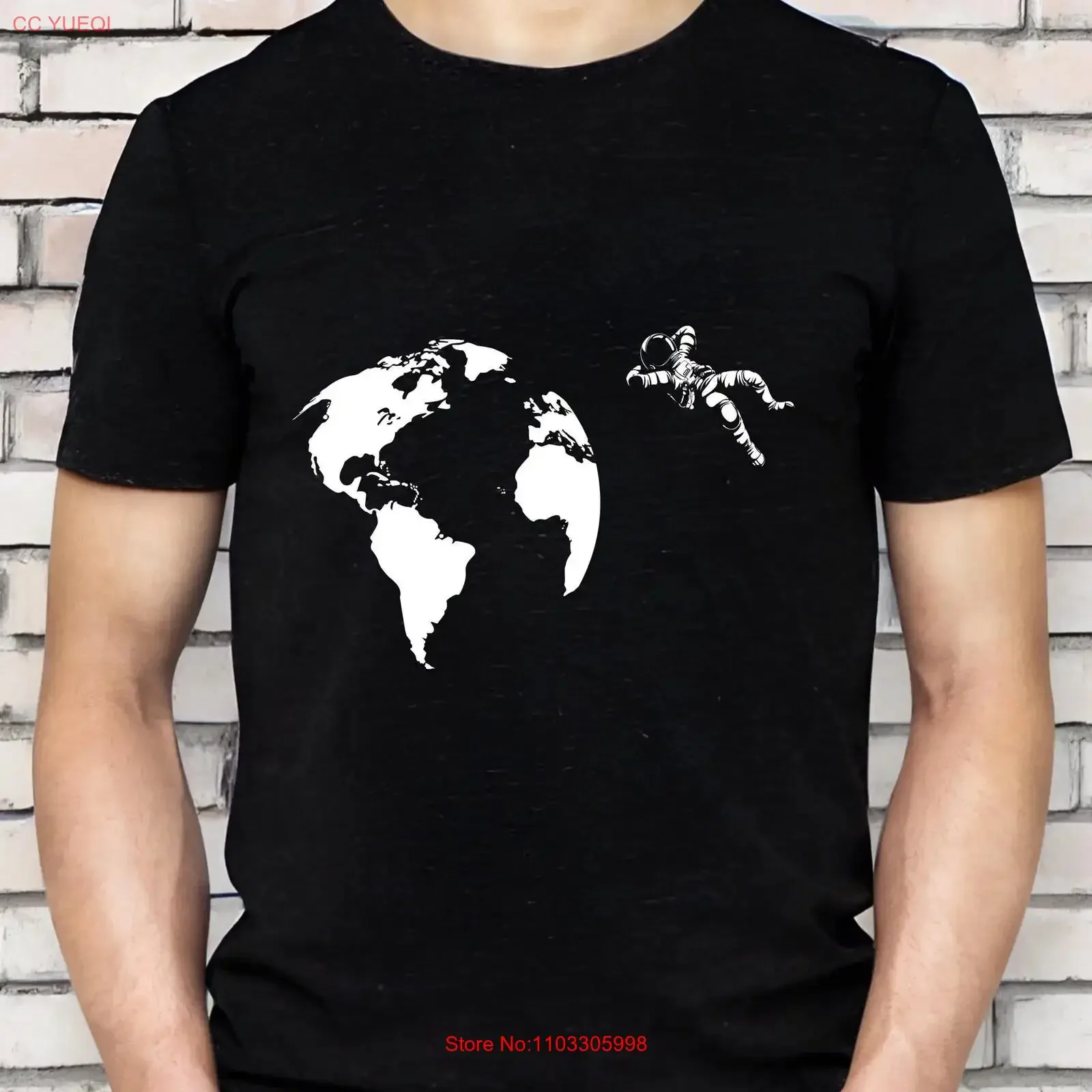 Cosmic Bliss t-shirt avec astronaute et planète terre amoureux de l'espace qualité coton vintage lavé streetwear mode graphique