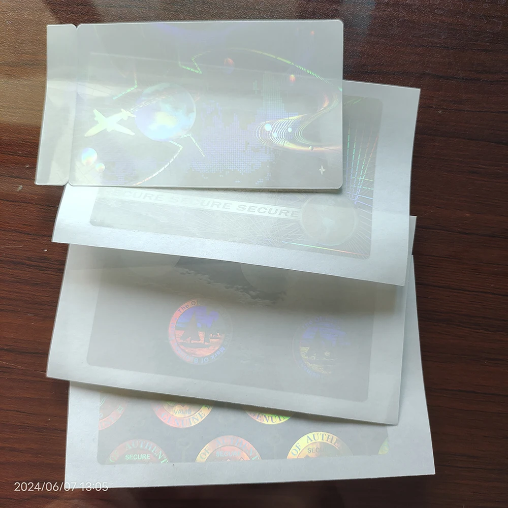 100pcs 84x52mm Transparent Hologram Card Sticker Waterproof Tear Resistant Clear Plastic Laser Holographic Impossible to Copy