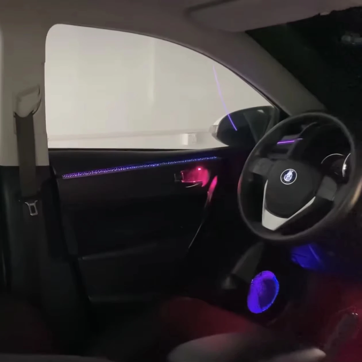 Electroplated Sliver Version Rainbow Symphony Dynamic Car Interior Ambient Light For TOYOTA Corolla Altis(2014-2018)