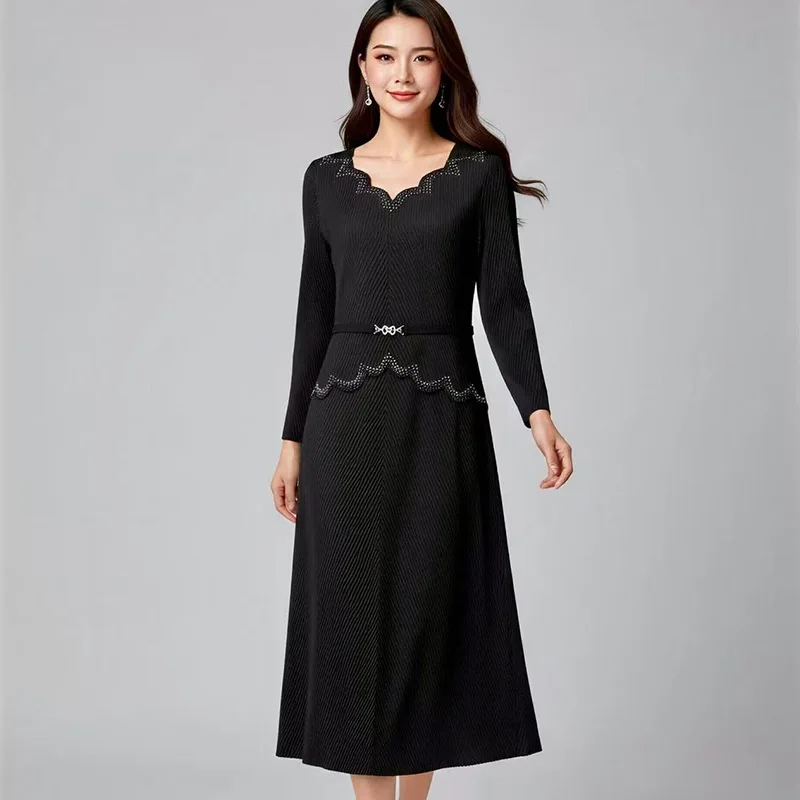 

Платье Miyake Folds 2026: Новая весенняя коллекция, однотонное, модное, повседневное, комфортное, с завязками, цветочным узором на воротнике, длинными рукавами, больших размеров, плиссированное