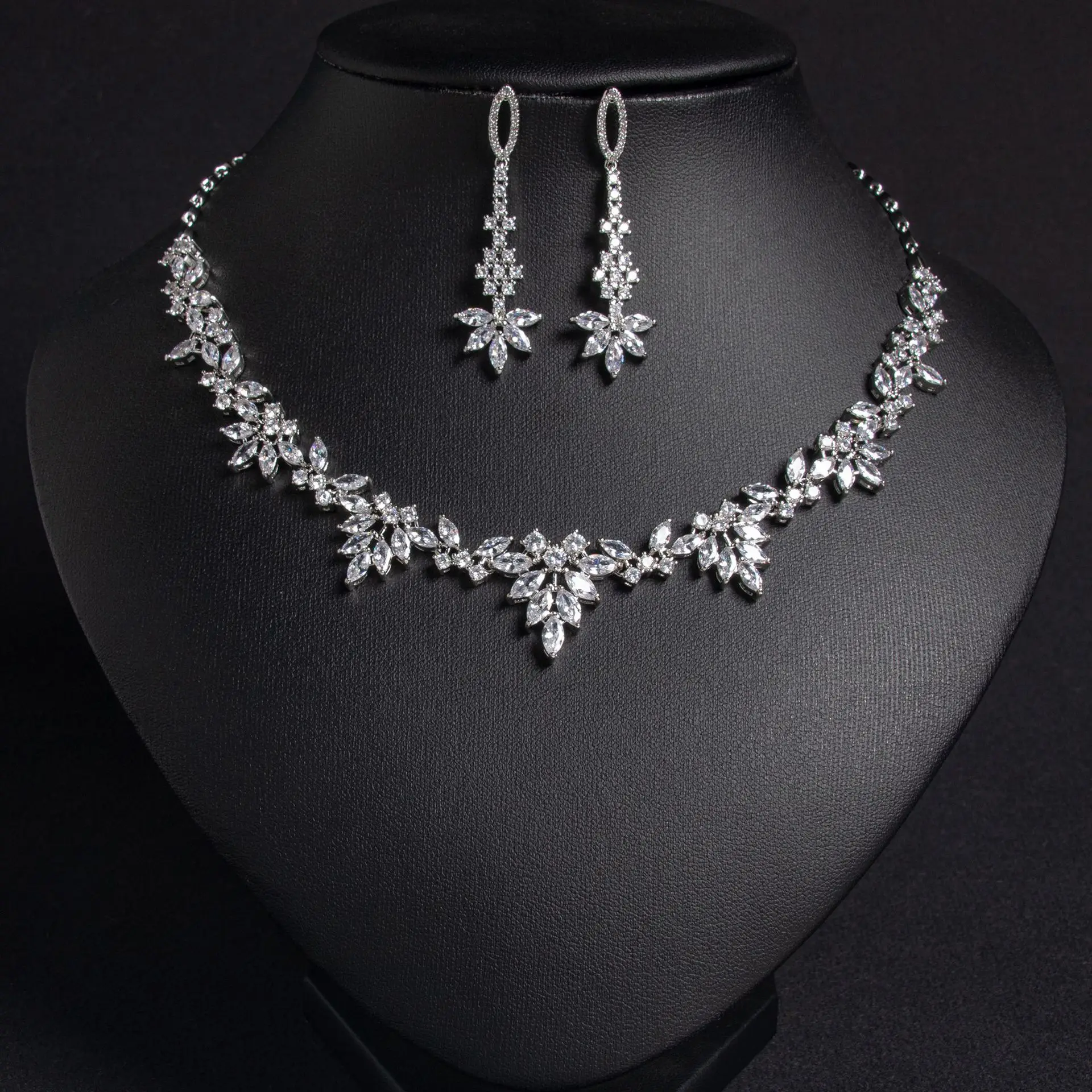 

Cubic Zirconia Bridal Necklace And Earring Sets Women Jewelry Sets For Wedding Bride Pendant Necklace Prom Party Jewellery Gift