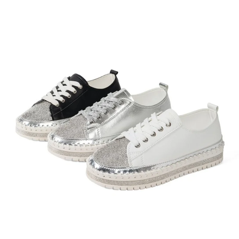 Zapatillas de plataforma blancas para mujer con diamantes de imitación, sin talón, sin cordones, con suela gruesa, estilo casual, tipo mule.