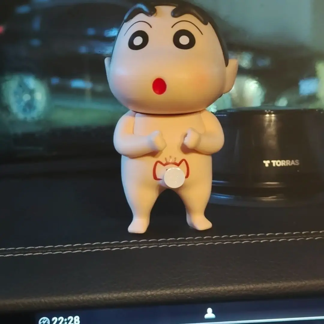 Figur Aksi Anime Crayon Shin-Chan GK Teman Mandi Patung Shinnosuke Dekorasi Mobil Model Boneka Mainan Anak-anak Hadiah Penggemar