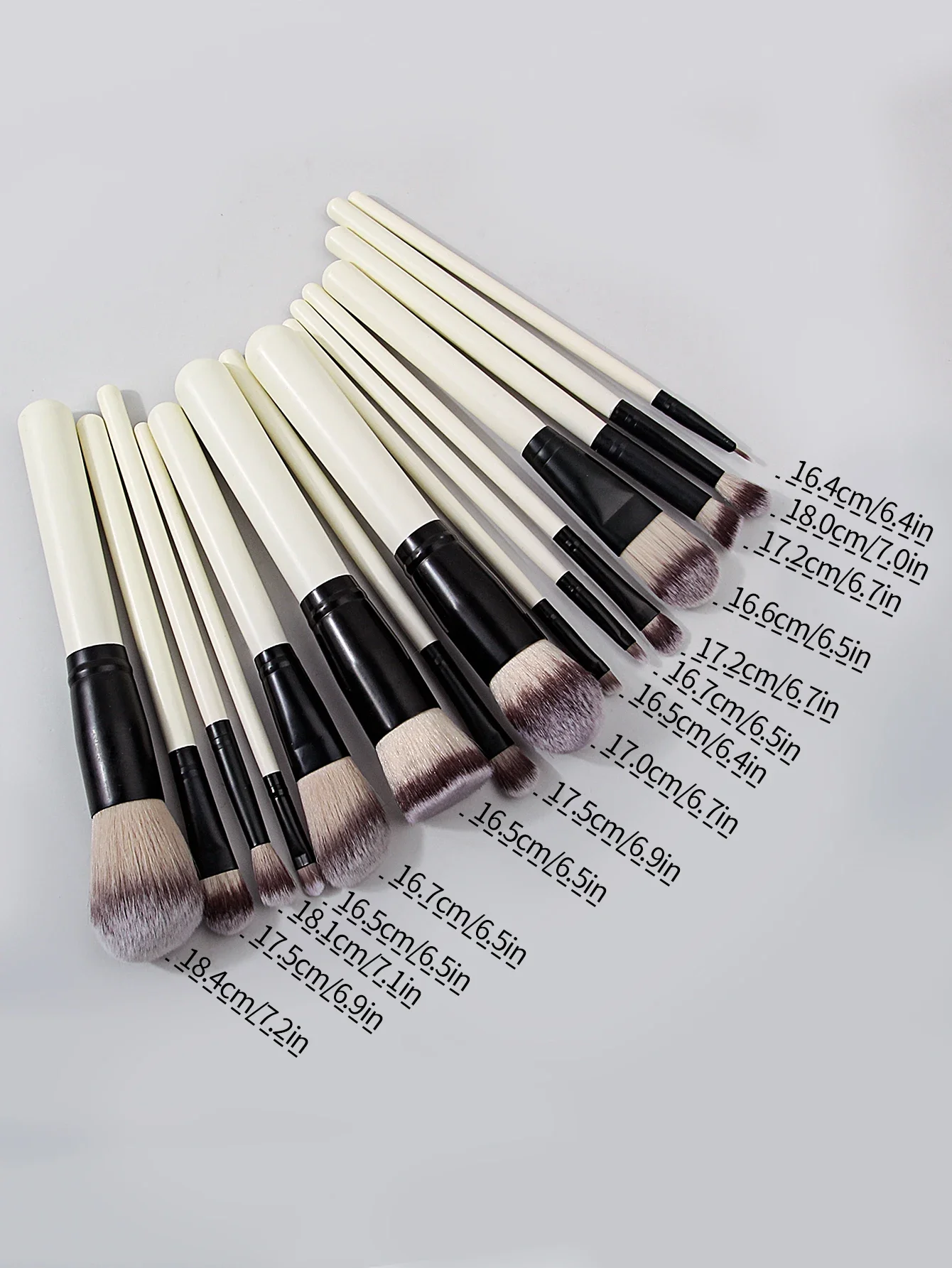 15Pcs Premium Makeup Brushes Set Foundation Brush with Eyeshadow Details Brushes Soft Bristle for Travel School Beginne2028