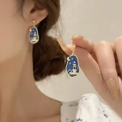 2022 New Retro Reinke Blue Geometric Ear Clip Earrings Simple Lighthouse Clip on Earrings No Piercing for Women Summer Vacation