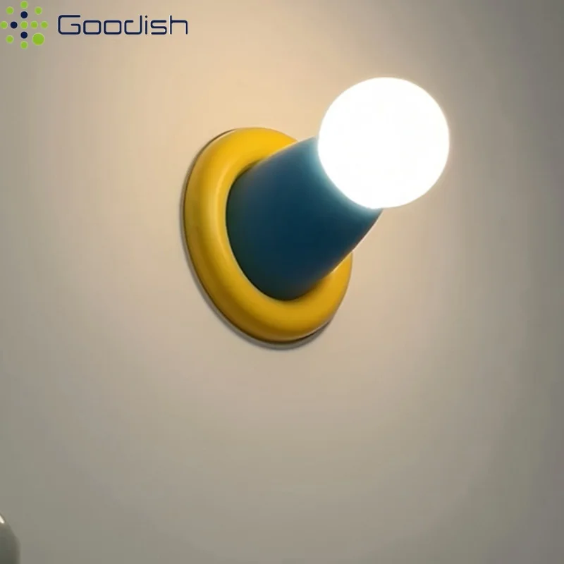 Medieval Bauhaus Cartoon 3 Light Resin Sconce Art Creative Lustre Lights LED Wall Lamps for Bedroom Home Decoration Chandeliers