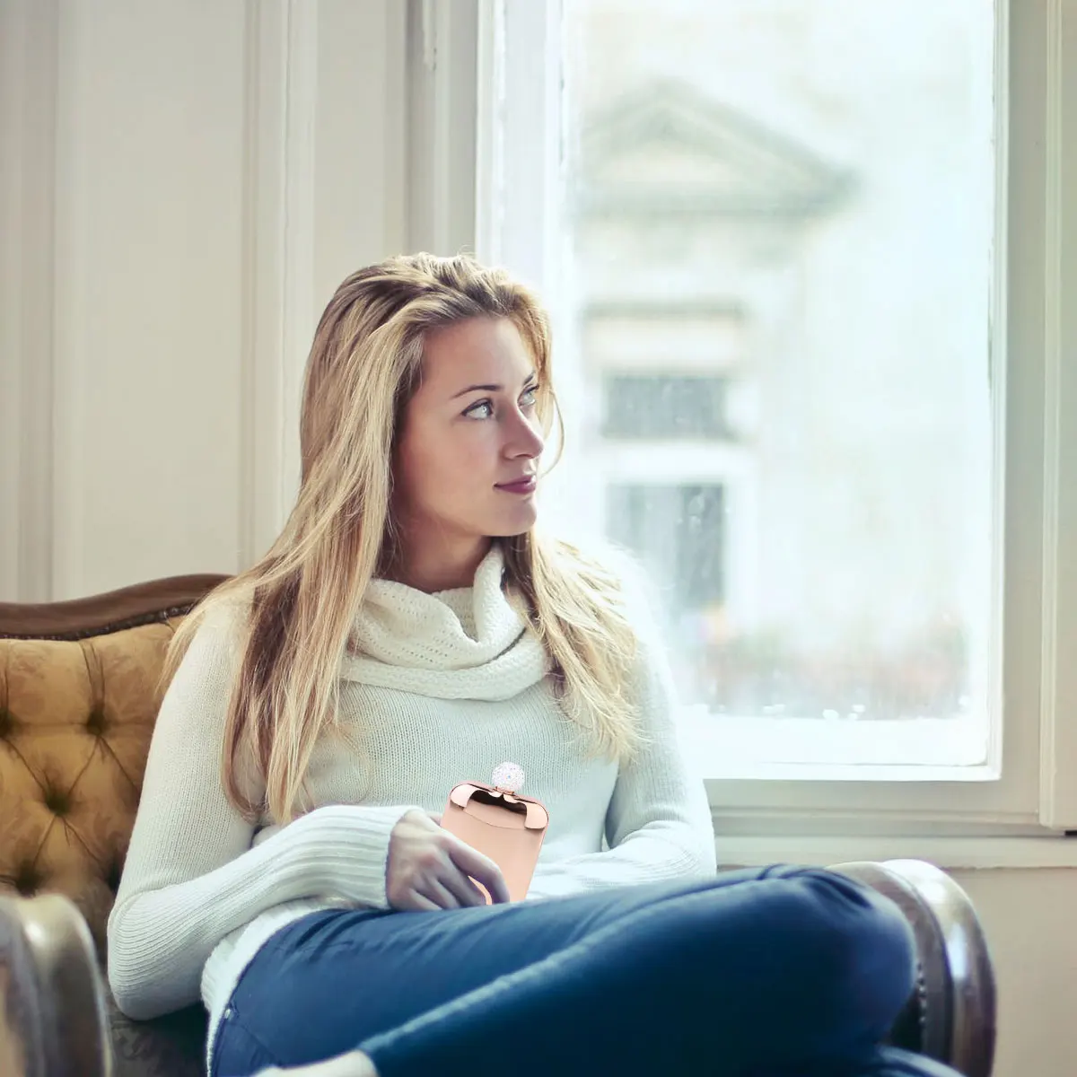 

Portable Mini Wine Pot Stainless Steel Rhinestone Design Compact Travel Flagon Rose Gold Small Bottle For Women Gift