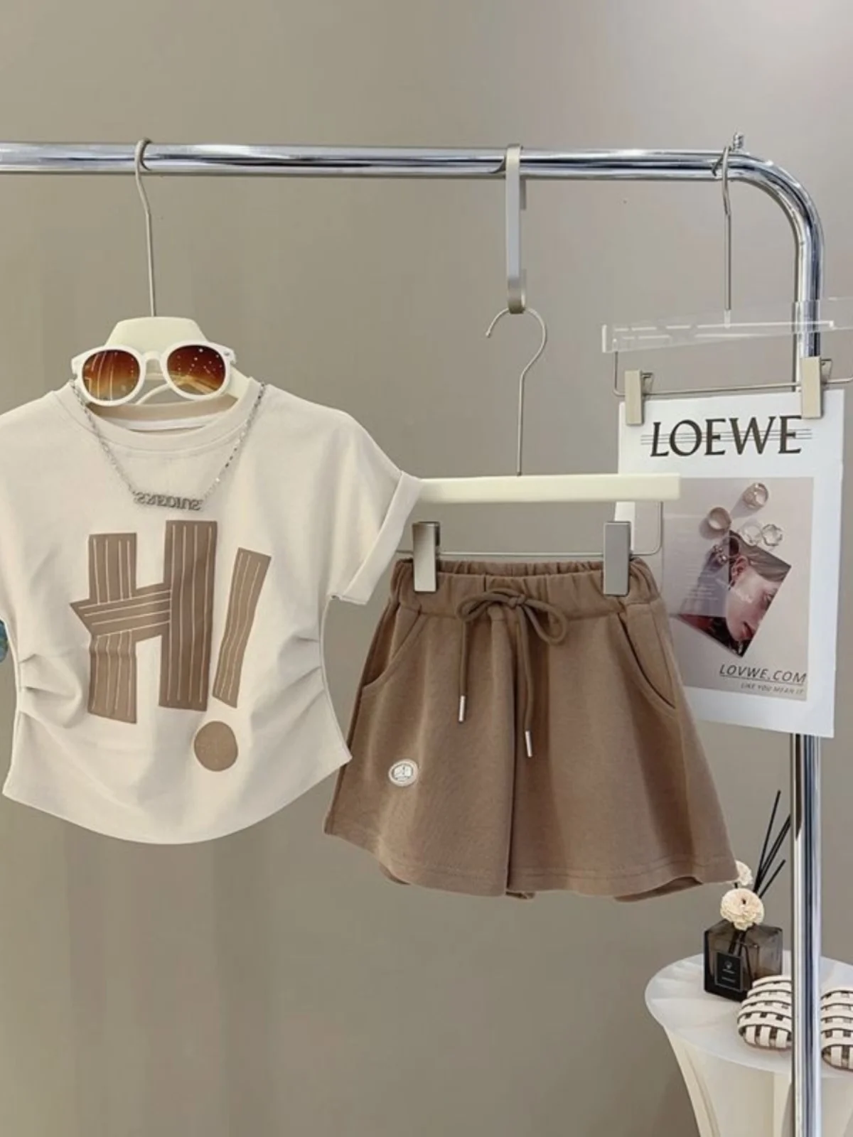 Set di abiti estivi per ragazze, pantaloncini sportivi in puro cotone, set di due pezzi alla moda per bambina, alla moda e comodi