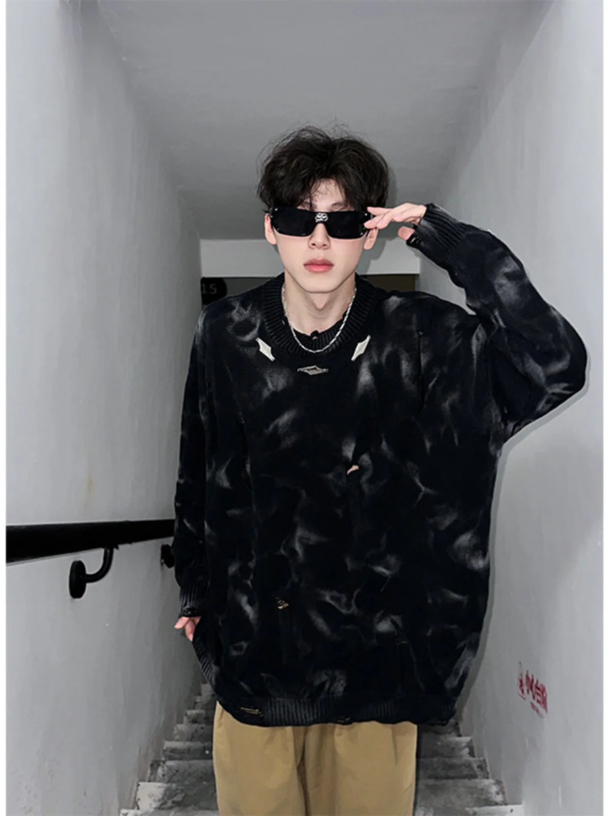 

Cleanfit Men's adient Dyed Hole Knitwear Autumn Winter American Street Hip Hop Design Loose Fit Long Sve round Ne Pull...