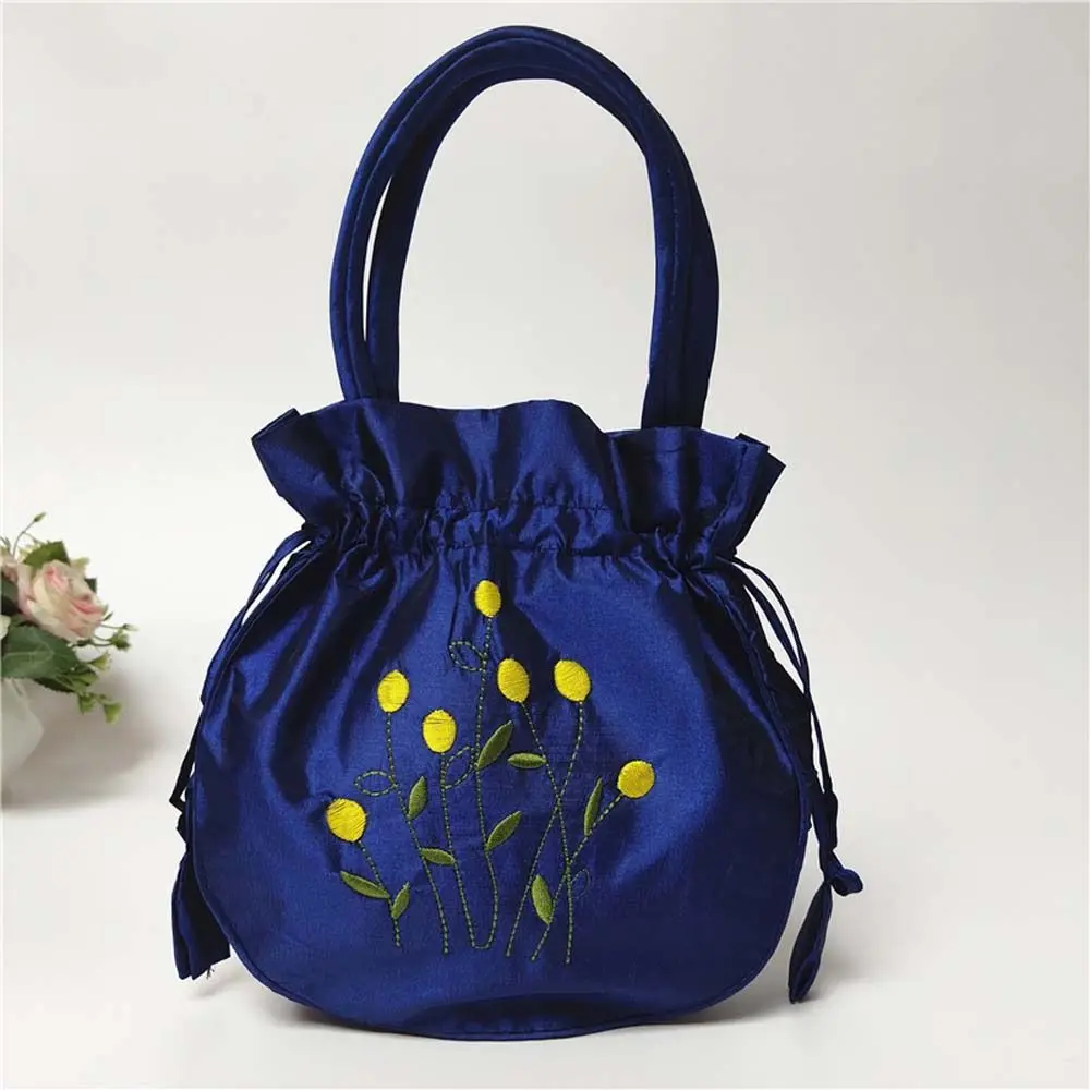 Bolso de seda satinada con bordado de hojas Hanfu, bolso de mano de flores de estilo étnico, bolso de almacenamiento para teléfono, bolso de cubo Floral coreano, diario