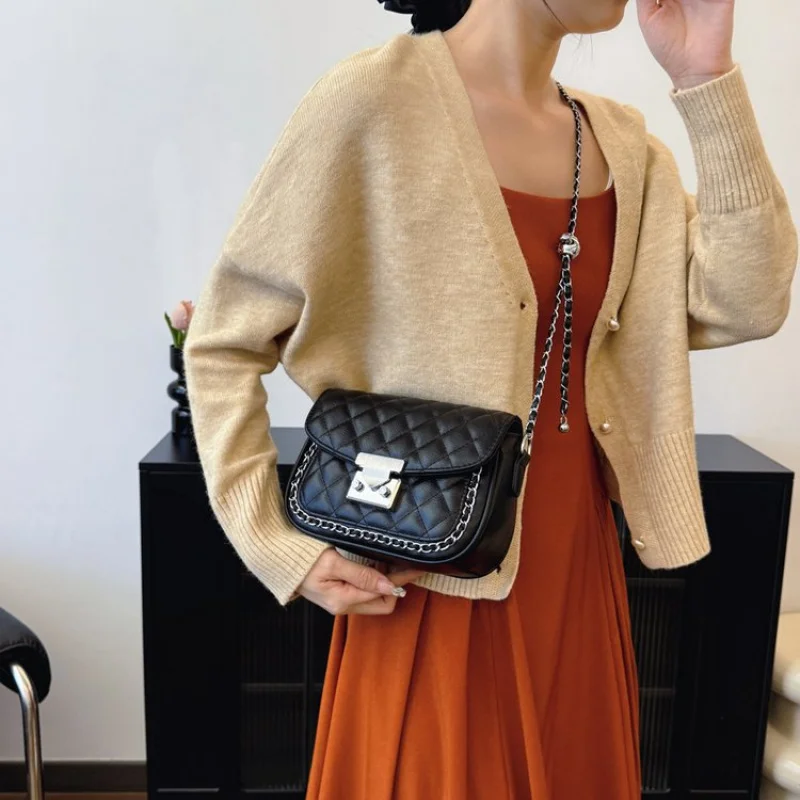 حقائب يد نسائية أنيقة مصنوعة من الجلد المطبوع بالجاكال تتميز بمظهر عصري وخفيف الوزن #2