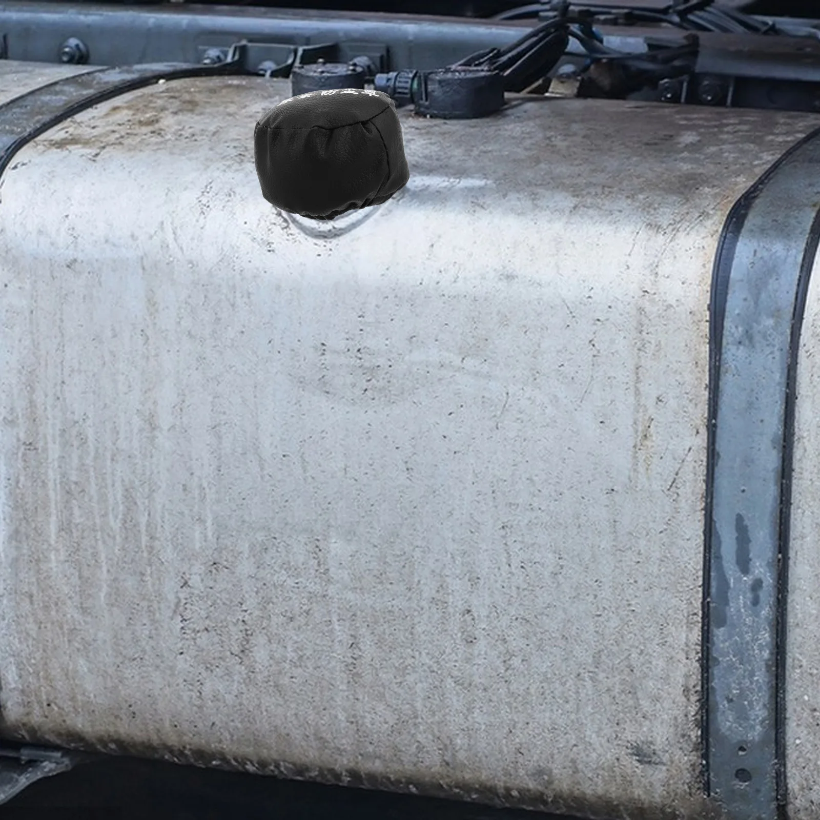 Cubierta Universal negra para tanque de aceite falso, protección impermeable para tanque de urea, durabilidad al aire libre, motor resistente a los arañazos