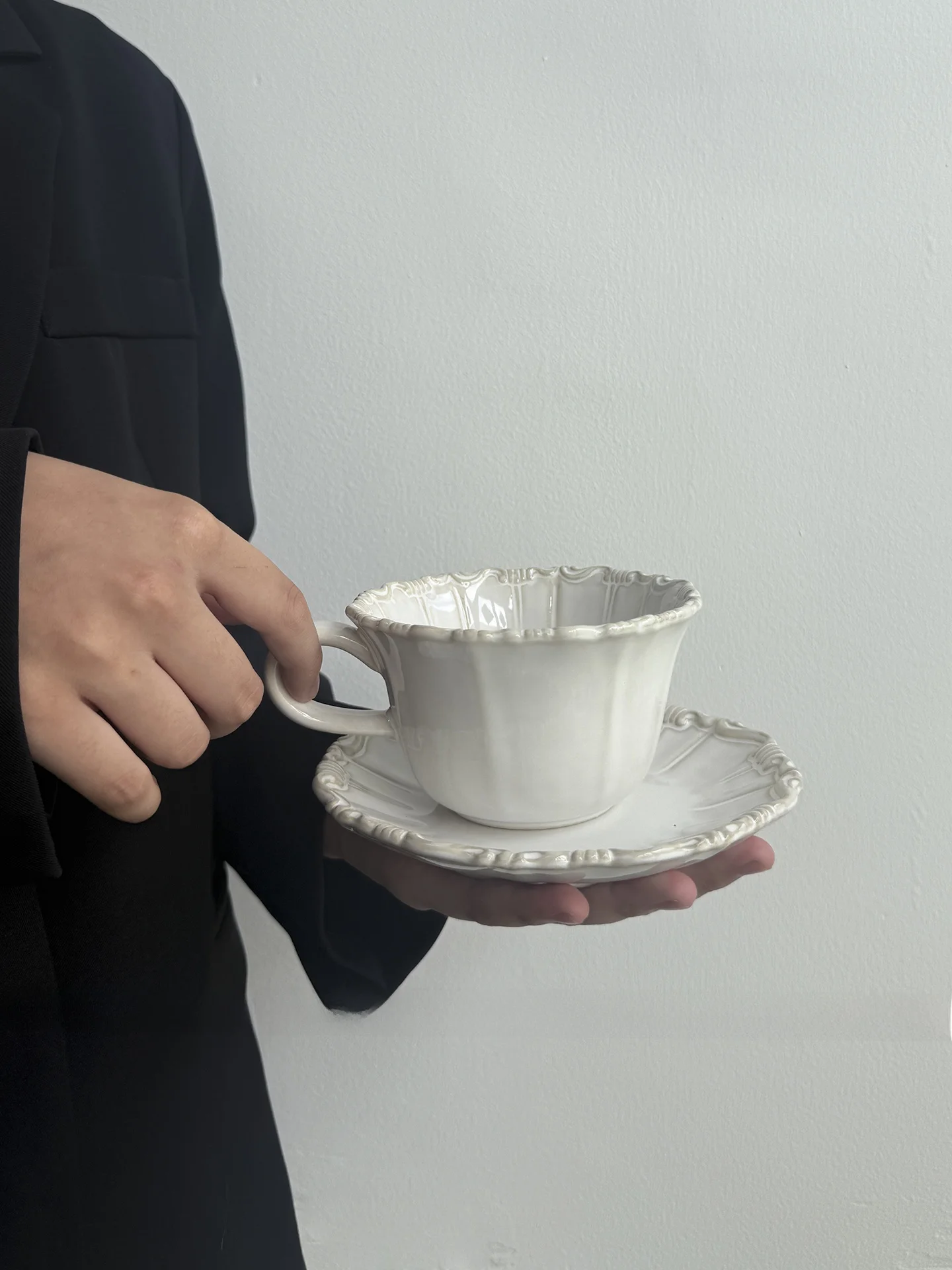Limited Edition Cloud Pleated Ceramic Coffee Cup Afternoon Tea Water Cup Handmade Sensation Coffee Utensils Simple Style