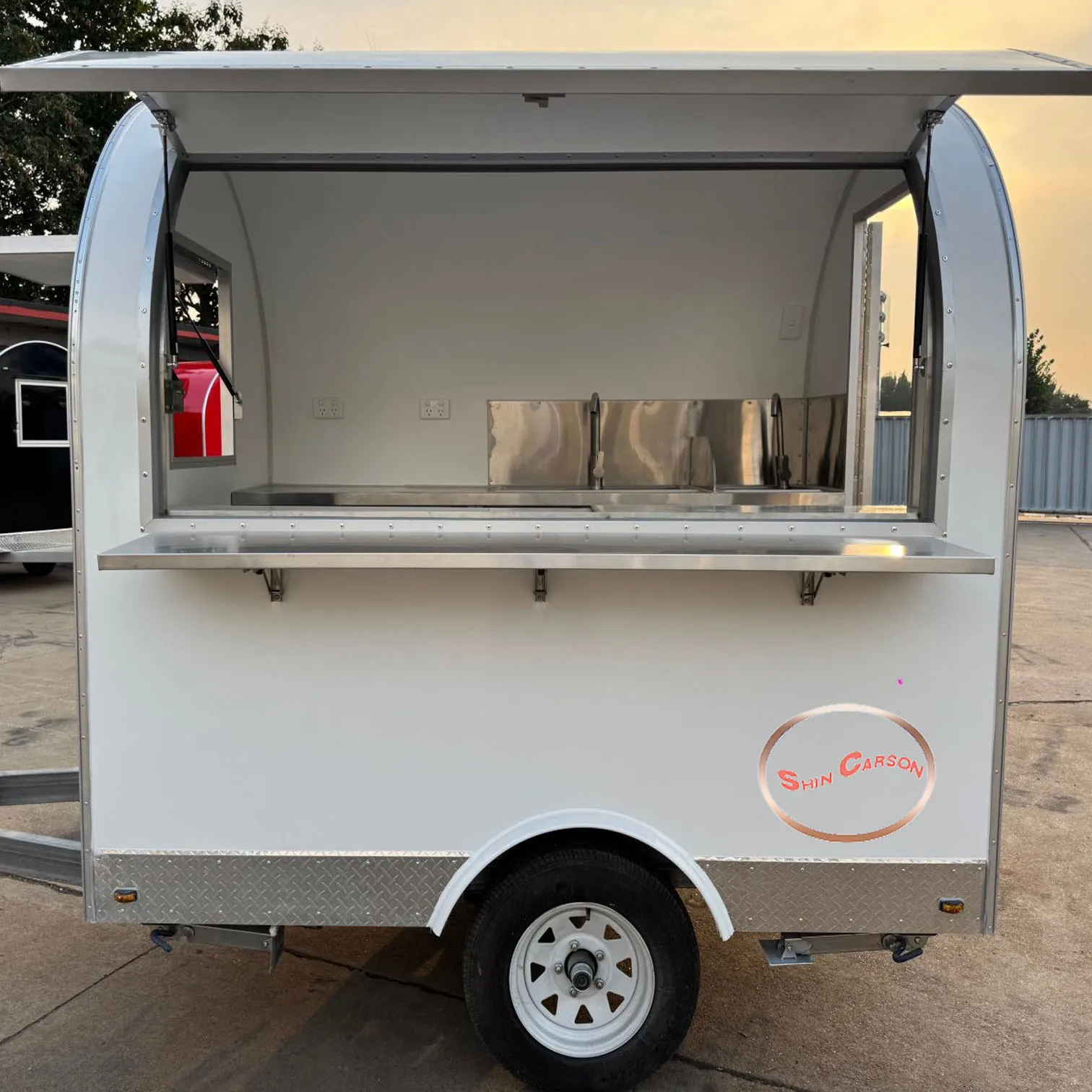 

Quick Delivery Fully-Equipped Food Trucks Mobile Kebab Carts High-Quality Fast Food Trailers for Business Needs