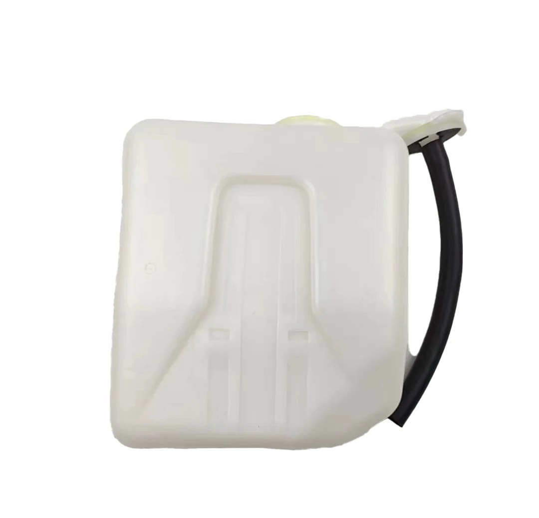 

Вспомогательный резервуар для воды экскаватора и вспомогательного чайника подходят для Komatsu PC30/40/50.