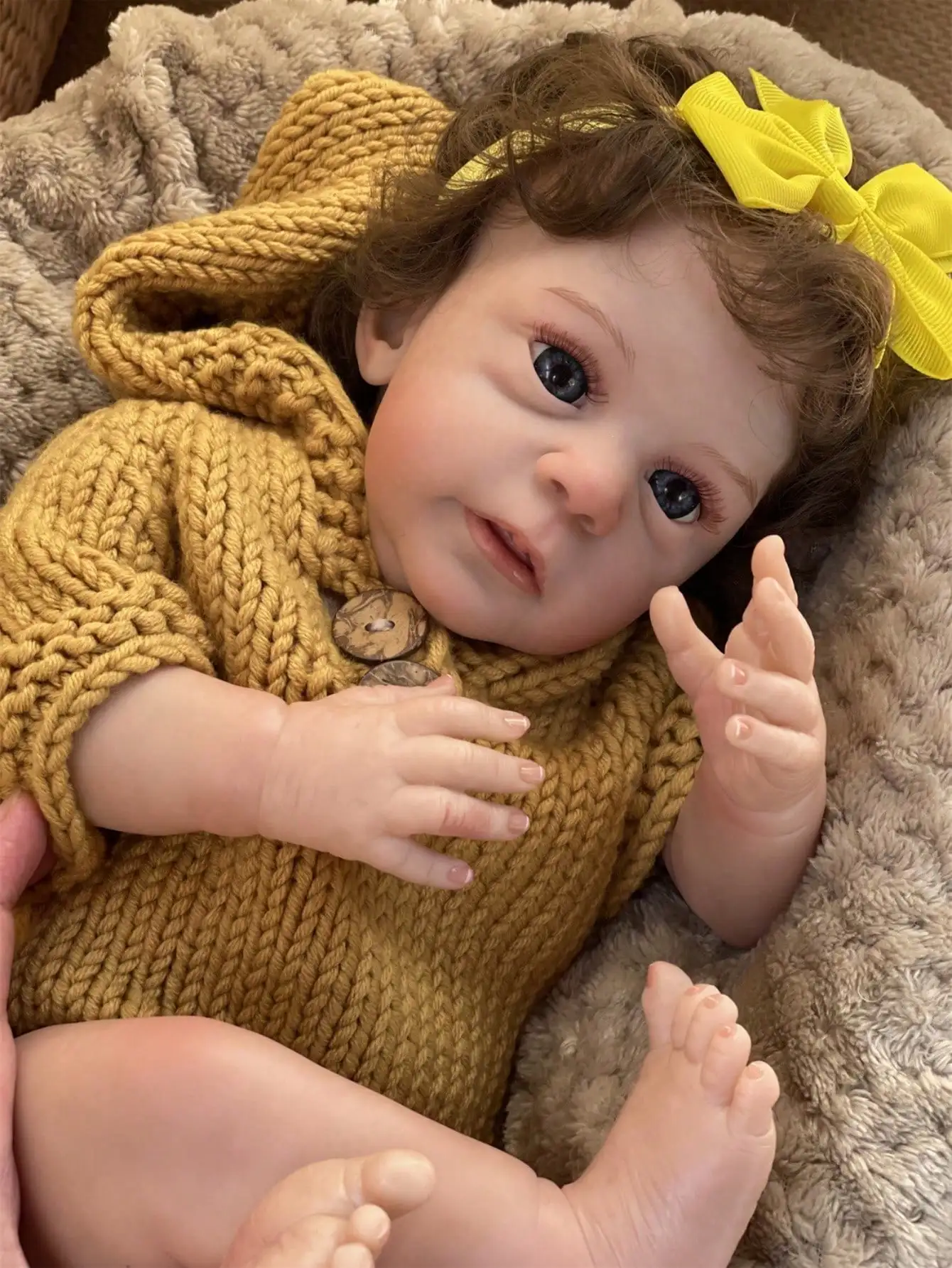 20인치 오픈 아이 다시 태어난 아기 인형 - 부드러운 천 몸체, 뿌리 머리카락, 3D 페인트 피부, 부드러운 터치로 실물 같은 신생아 복제품