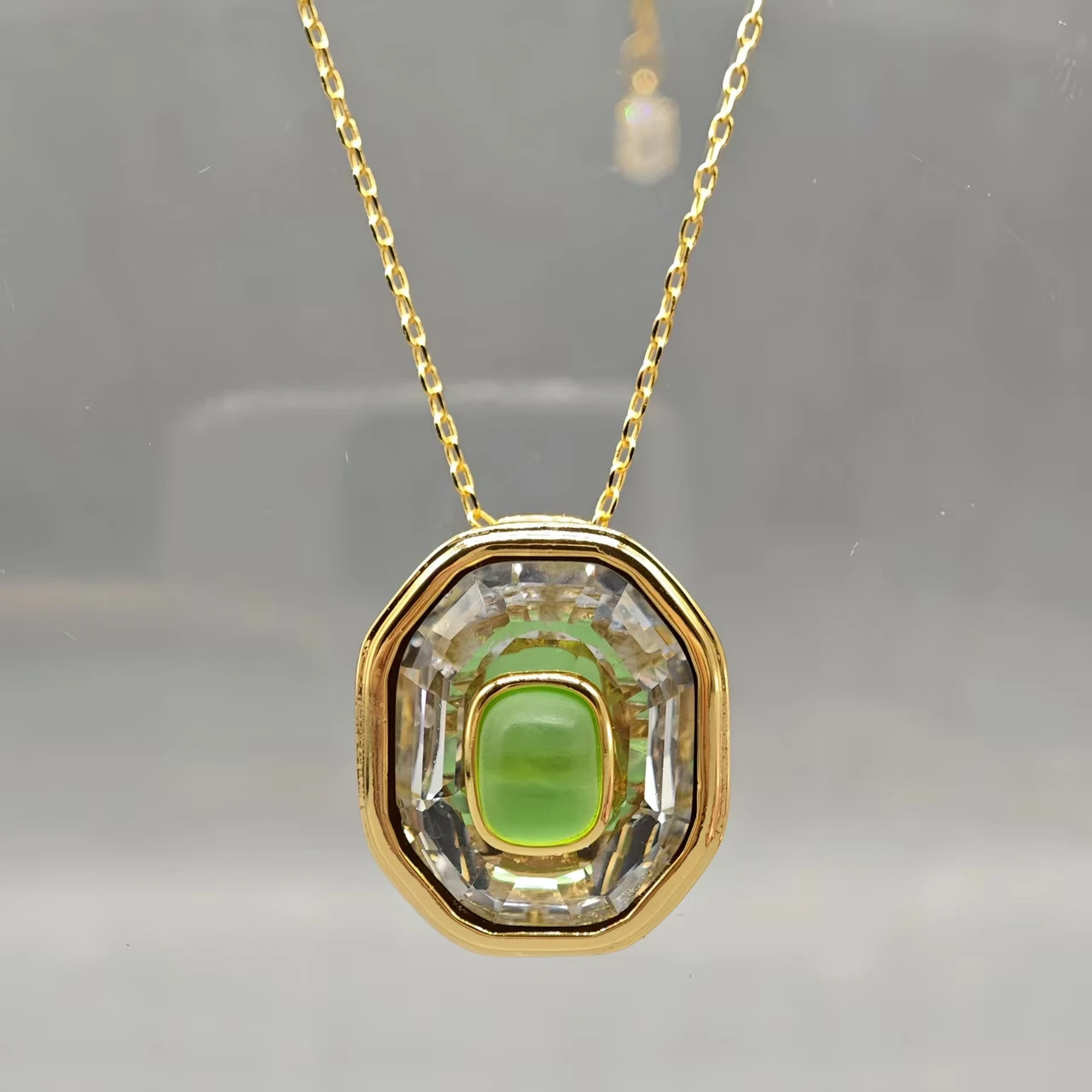 

Модный женский комплект украшений 2026 года: нишевый дизайн, элитный набор, удобный в носке браслет и элегантные серьги, подарок для вечеринки