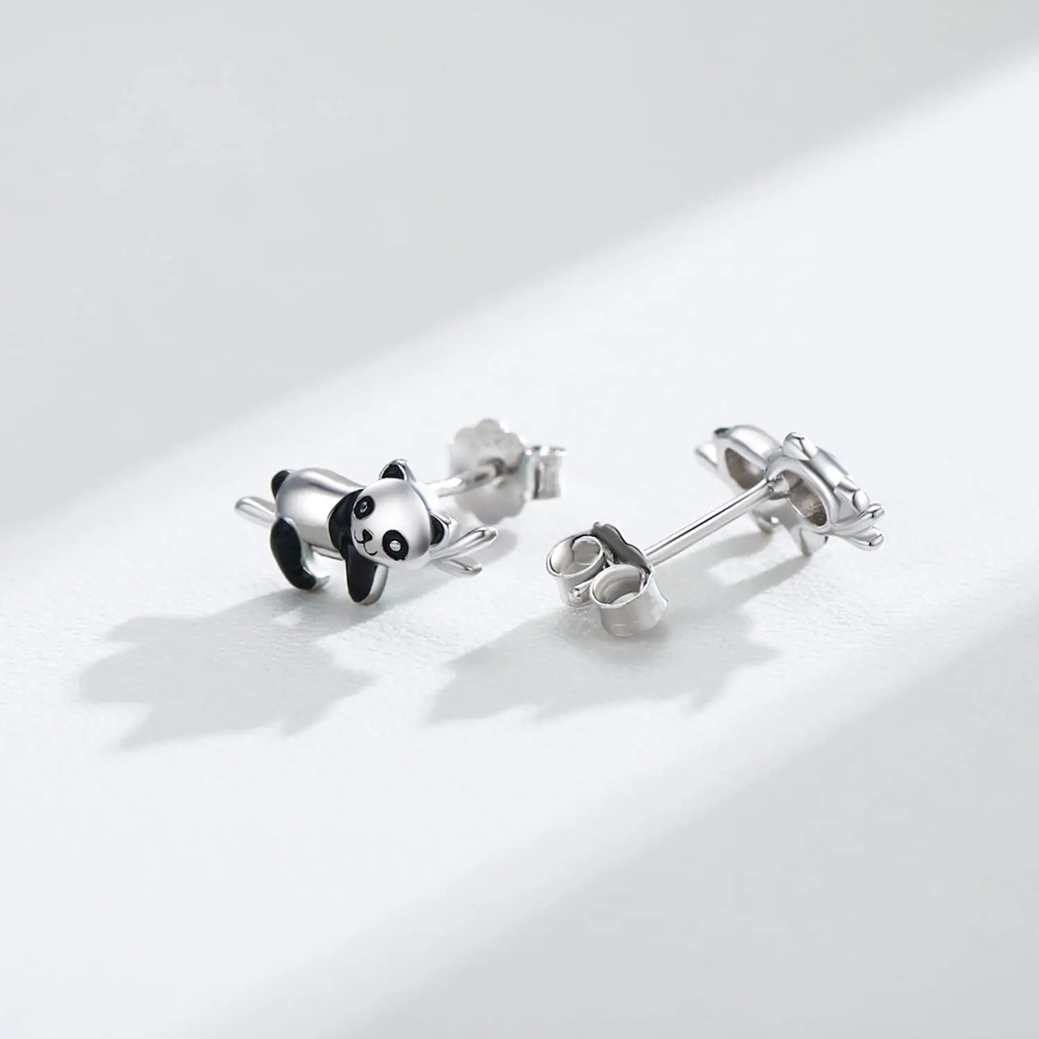 Harong Popularity Explosion Models Panda Ear Studs Cute Animal Silver Plated Earrings Jewelry Gift for Girl Woman Sensitive Ears