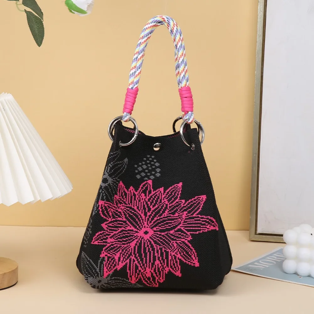 

Fashion Red Knitted Bucket Bag Handmade Large Capacity Shoulder Bag Woven Ring Buckle Star Tote Bag for Women Girls