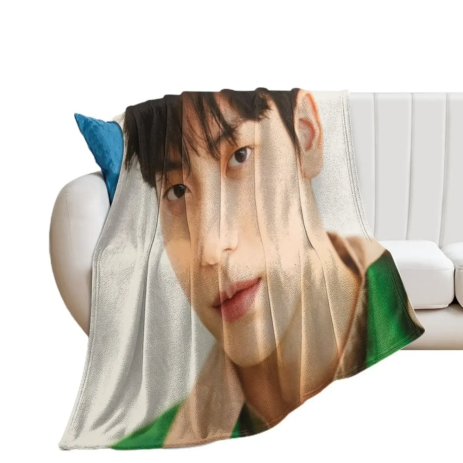 TXT Soobin 2022 photoshoot - Elle Men Throw Blanket Retros christmas decoration For Baby Blankets