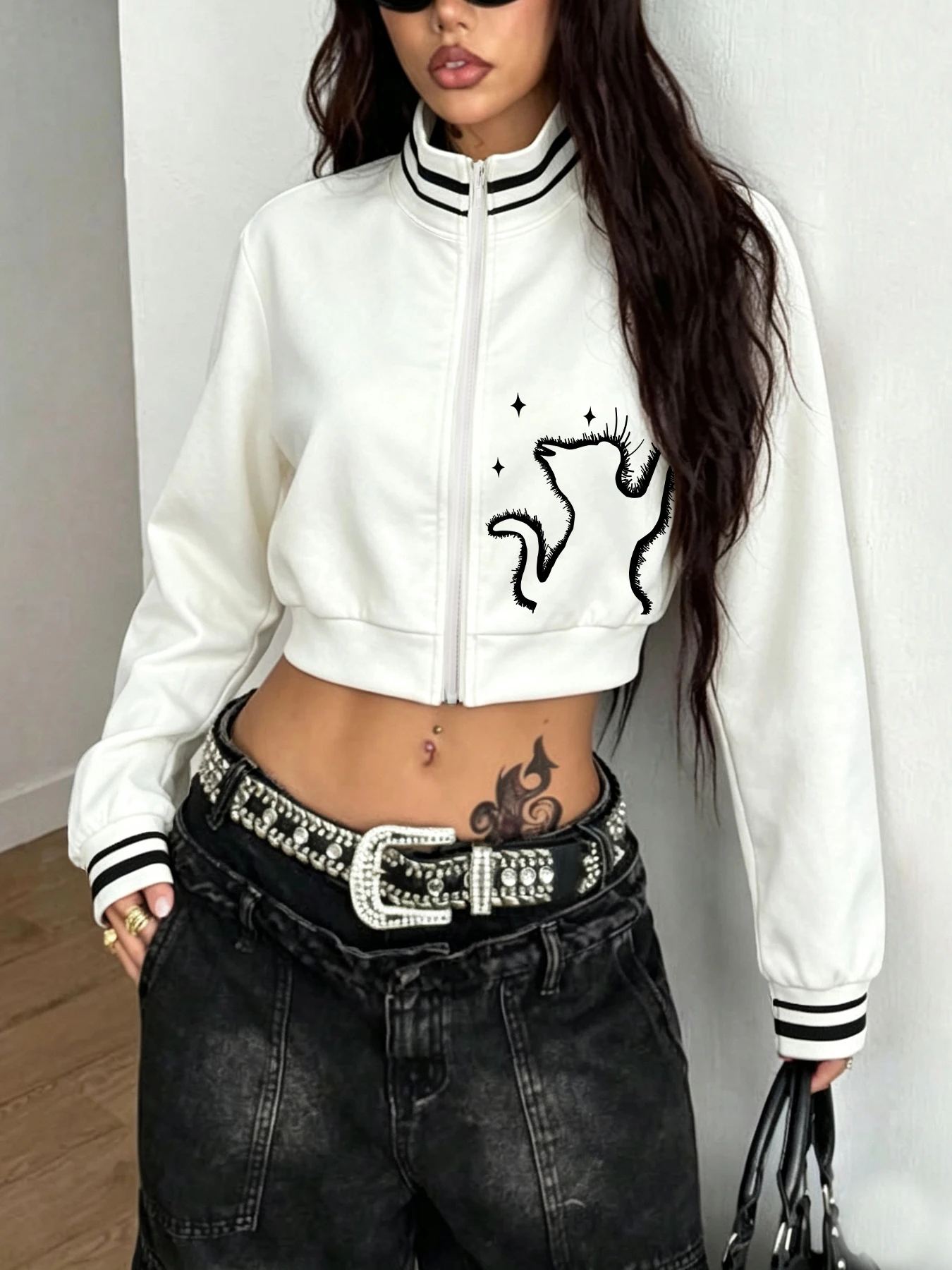 Women's Street-Style Cropped Zip-Up Jacket – Black & White Stripes, Ribbed Collar, Casual Sporty Look (Autumn)