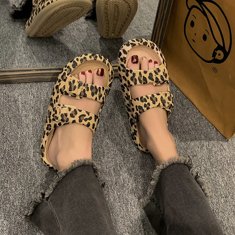 Summer Slippers Women\'s Leopard Print Platform Slippers Casual Thick Sole Indoor and Outdoor Sandals Couple Beach Shoes 2024