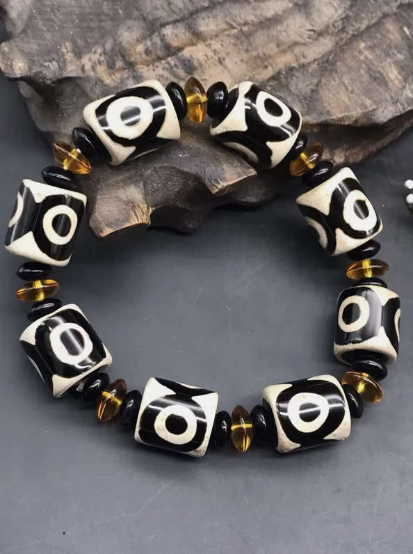 Tibetan Dragon Vein Old Agate Dzi * 3 eyes * Beads Bracelet M3189