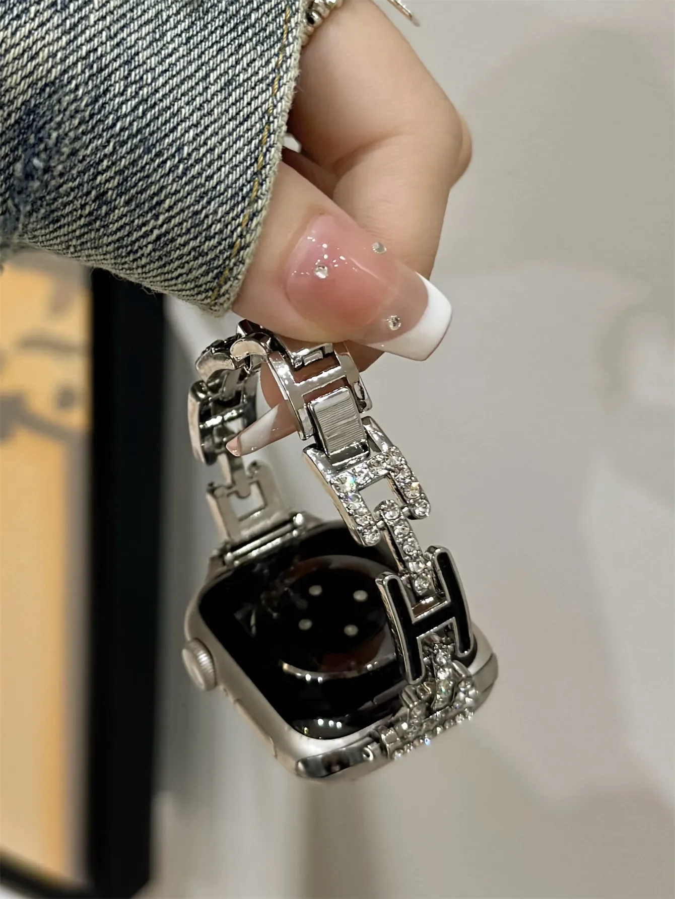 Металлический браслет Bling Advanced Letter для Apple Watch, женский ремешок серии 8/7/6/10/9 40 мм, 41 мм, 38 мм, 42 мм, 44 мм, 45 мм, 46 мм, ремешок