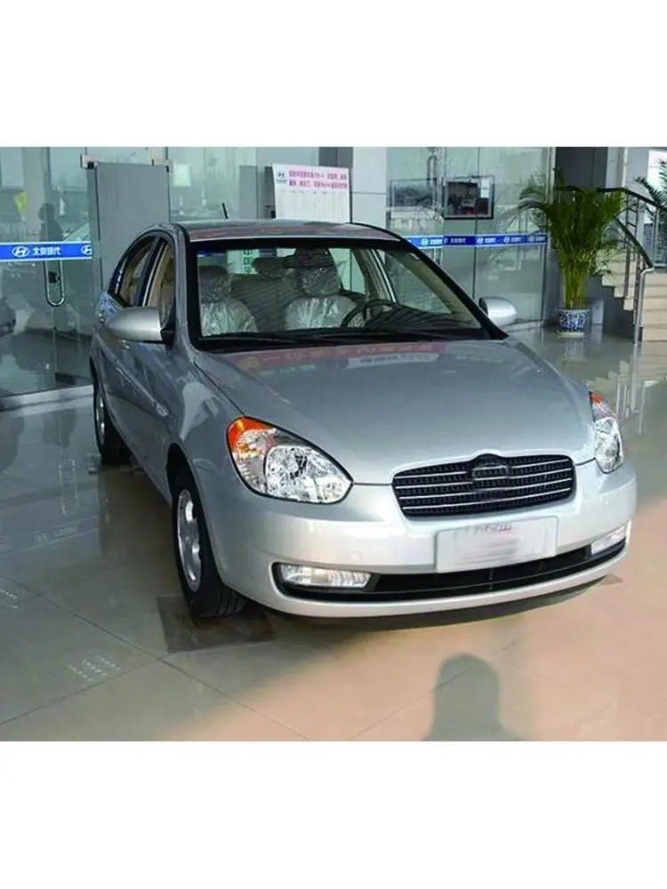 Reflektory Zespół lamp dla 2006-2011 Hyundai Accent 92102-1E011 Para — zdjęcie 2