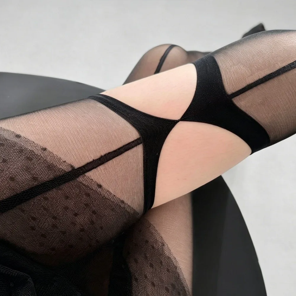 Sheer Finish Sheer Striped Pantyhose Cutout Detail Striped Pattern Striped Tights Snag Resistant Breathable Fashion Hosiery