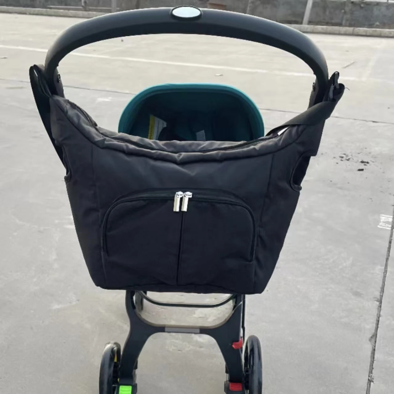 حقيبة تخزين الأم لملحقات عربة الأطفال دونا حقيبة حفاضات محمولة متوافقة مع حقيبة تخزين سوداء مقاومة للماء لعربة الأطفال