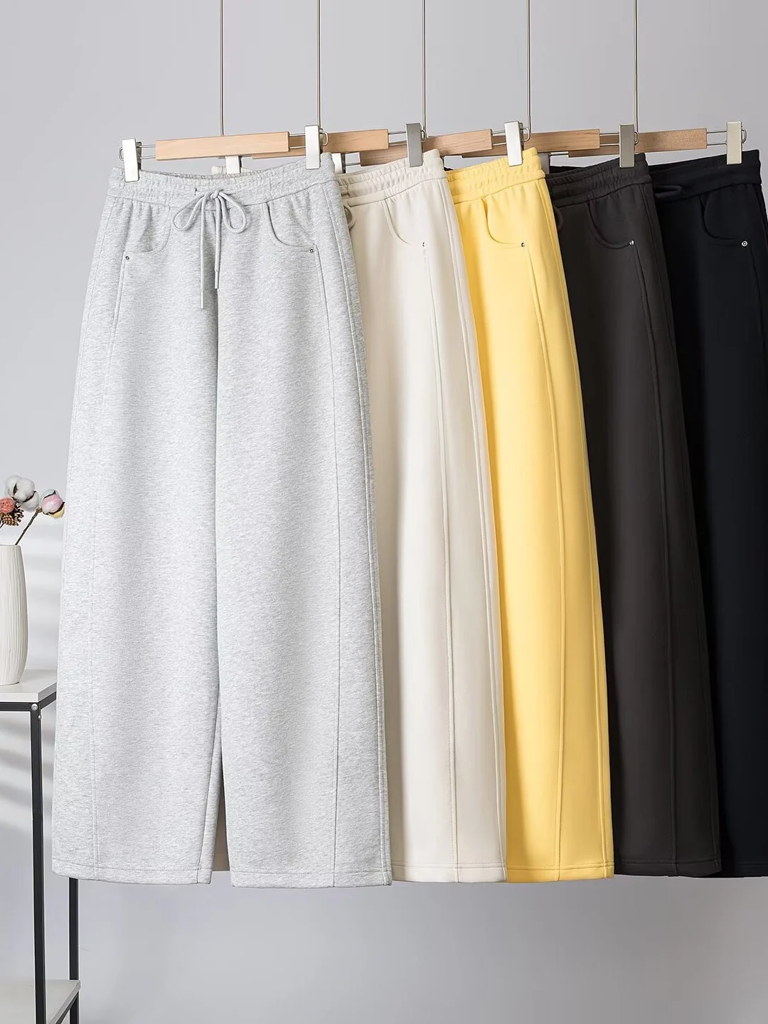 

Свободные женские спортивные брюки с эластичным поясом, прямые повседневные джоггеры, весенняя мода, большие размеры, удобный крой, брюки-бананы