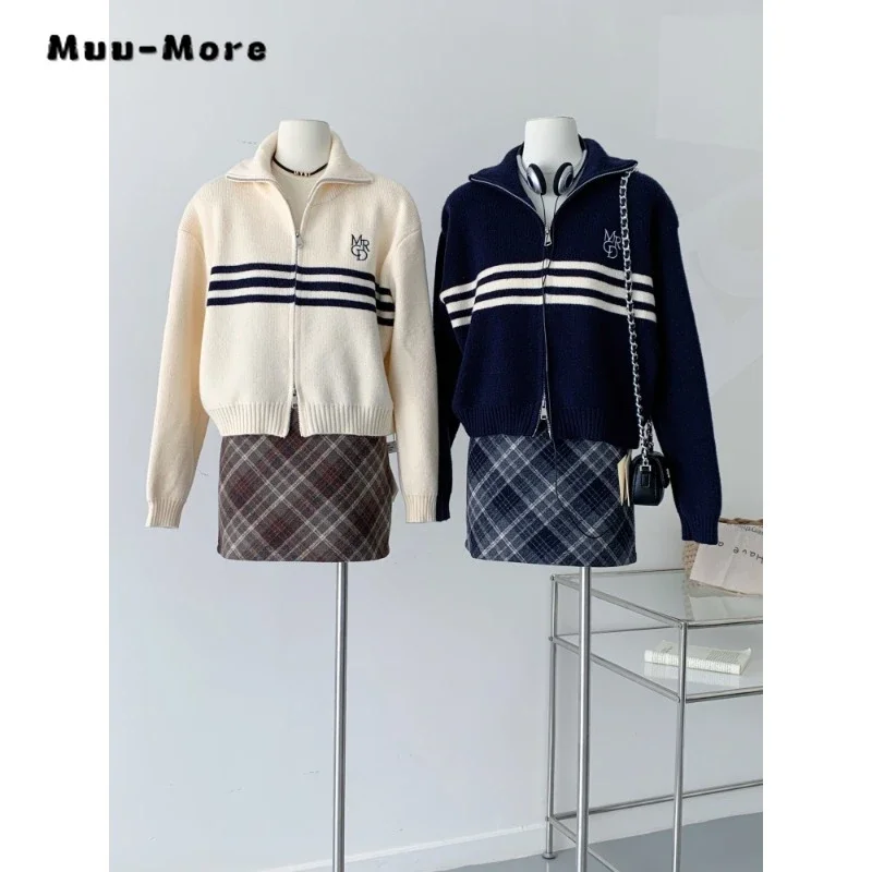 

2023 Winter Knitting Long Sleeve Casual Turn Down Collar Cardigans Autumn Women's Striped Zipper Elegant Ladies Sweater Coat