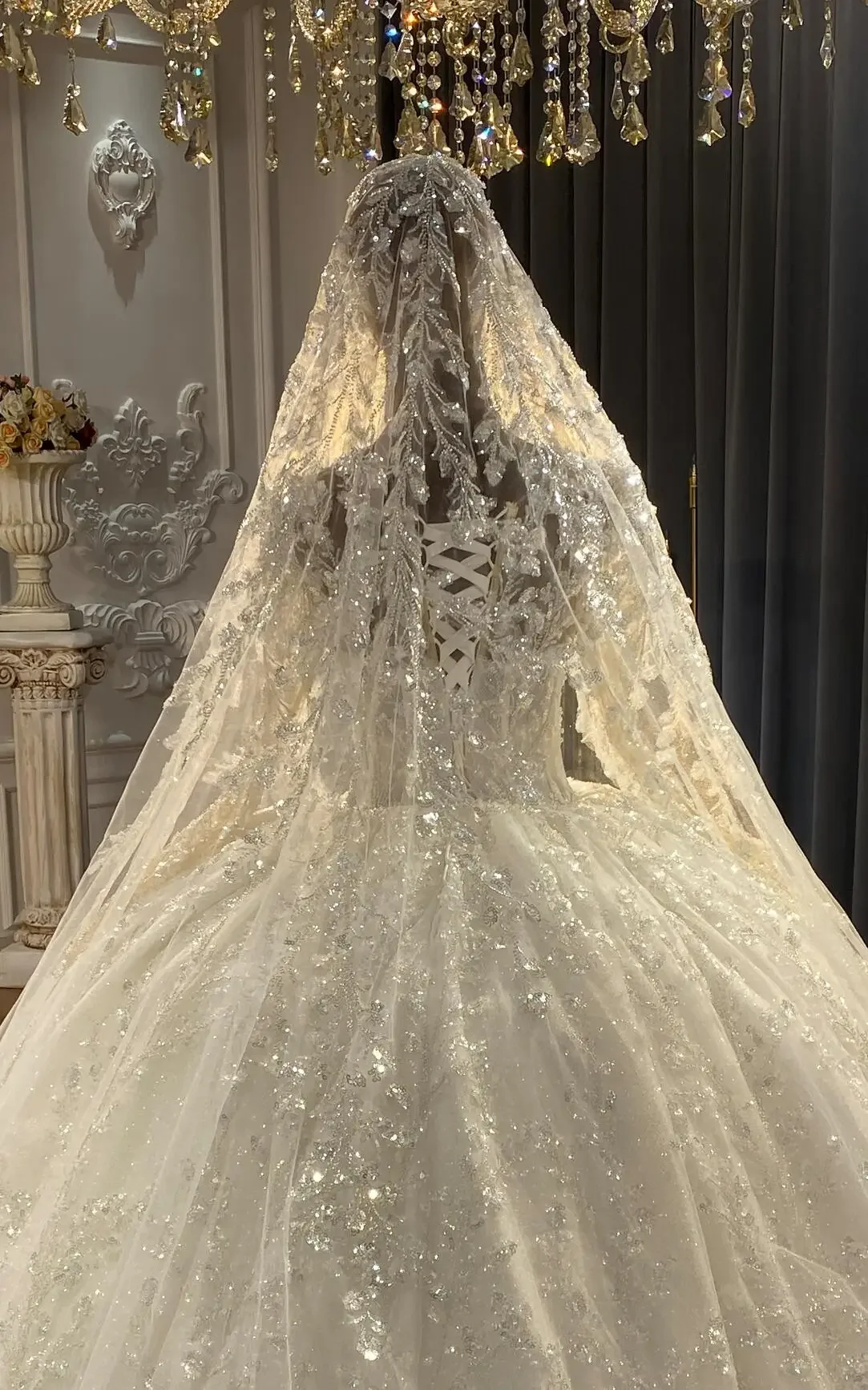 

Custom luxurious Made Lace Veil Wedding Veils Bridal Veils Accessory 2025 New