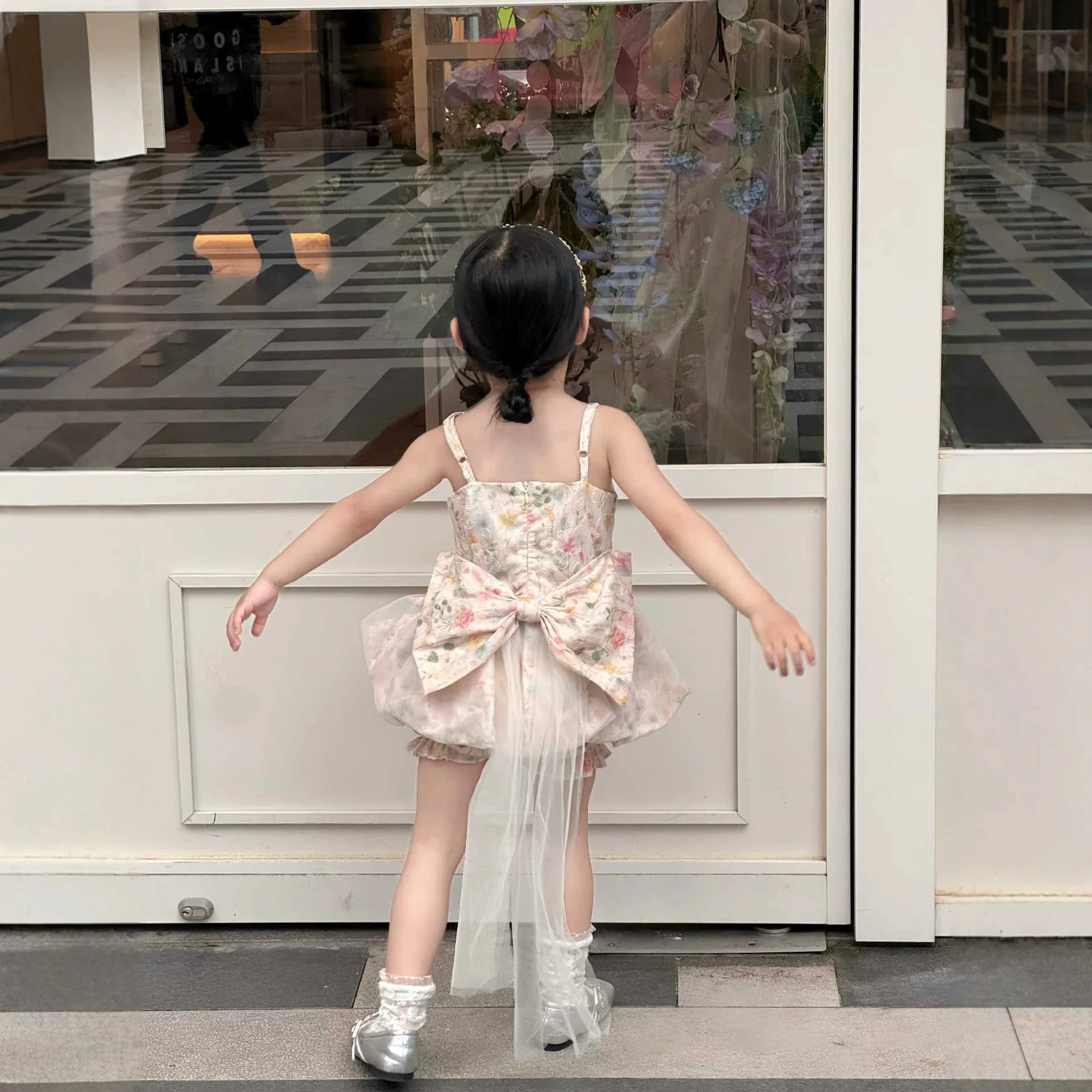 2026 Summer New Childrens Clothing Girls Floral Bow Princess Mesh Train Sweet Fashion Dress with Flower Bud Shorts Versatile Set