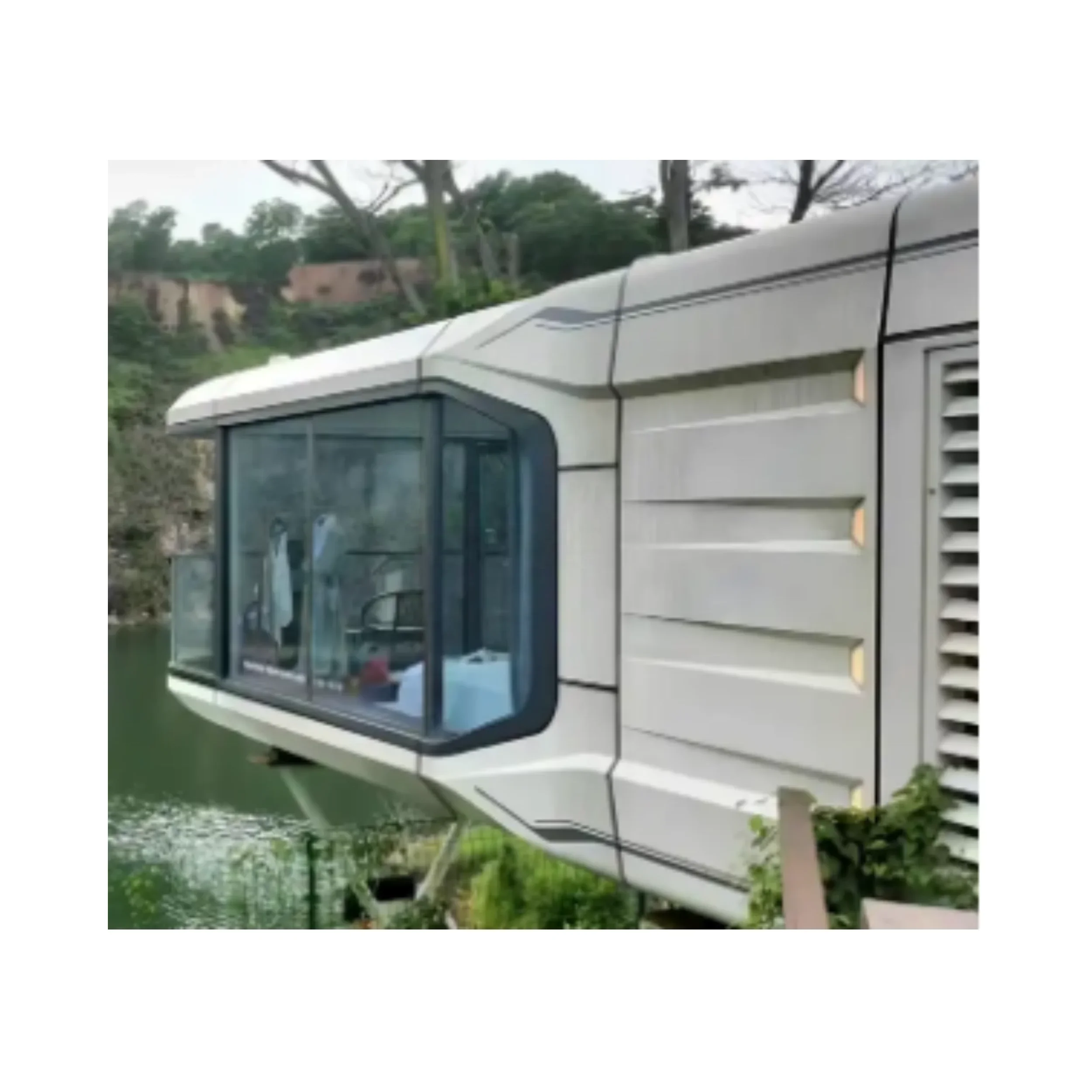 Prefabricated space capsule container house luxury prefab hotel house Tiny Vessel Cat Space Capsule House for sale