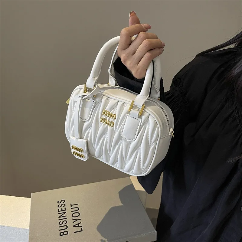 Silver Bag Women's 2024 New Niche Design One-Shoulder Crossbody Bag High-end Hand-Pleated Small Square Bag