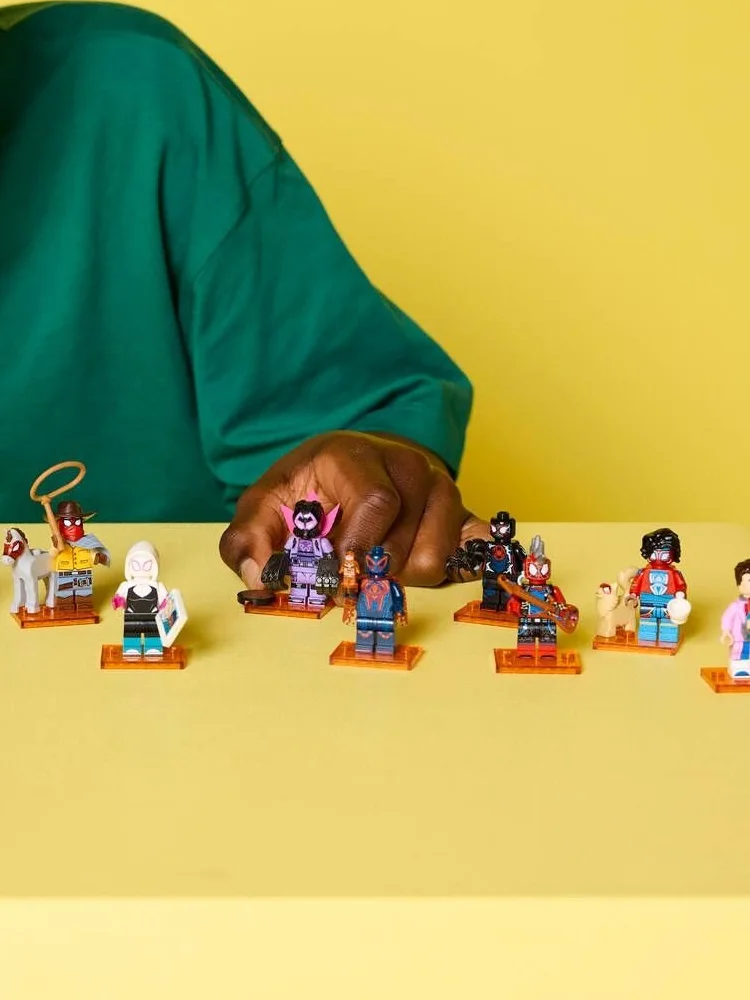 Lego 71050 Spider-Man dans le Spider-Verse Mini figurine boîte aveugle blocs de construction jouet pour la journée des enfants aléatoire un